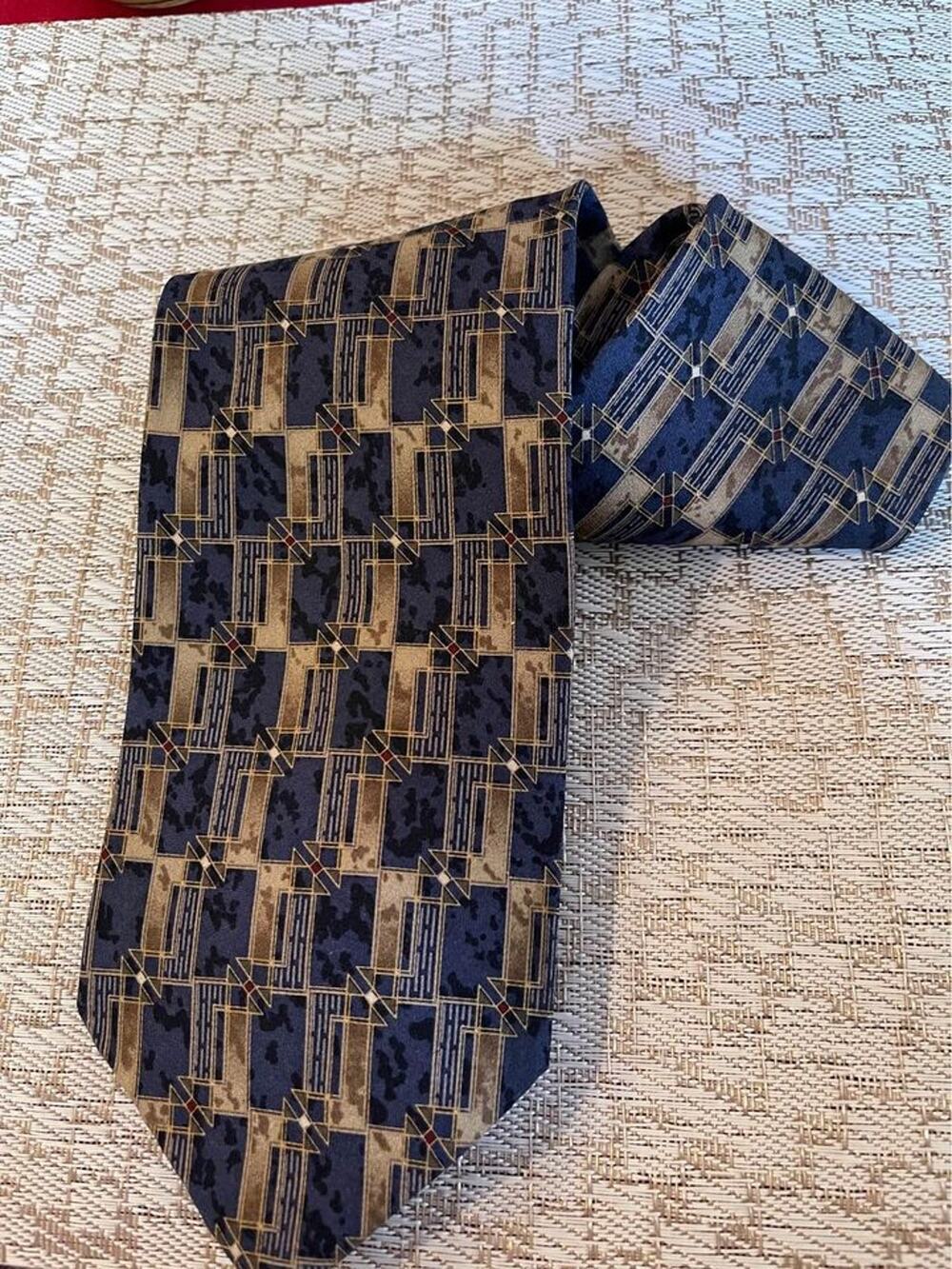 GianFranco Ruffini designer silk tie vintage